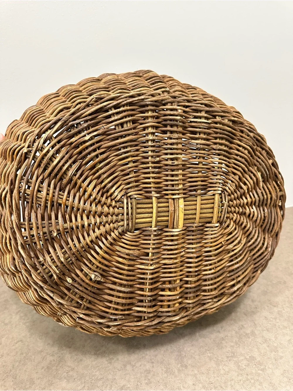Large Vintage French-Style Woven Wicker Market & Gathering Basket Home Storage